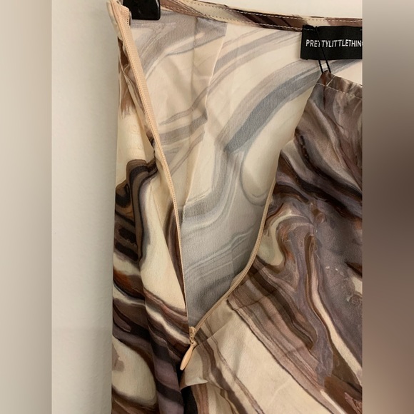 PrettyLittle Things Brown Swirl Skirt (part of matching set) - Picture 5 of 5